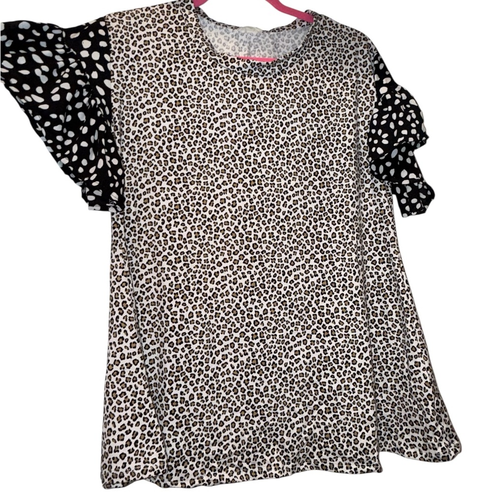 Leopard Print Ruffle Sleeve Women's Top- Black & Cream- never worn- size small
